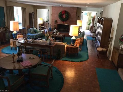 217 Spring St, Thomasville, NC 27360 photo 3