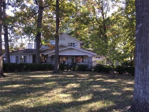 217 Spring St, Thomasville, NC 27360 photo 2