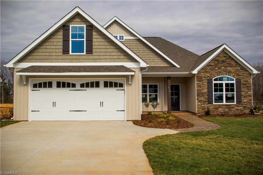 4246 Bordeaux Dr, Trinity, NC 27370 photo 1