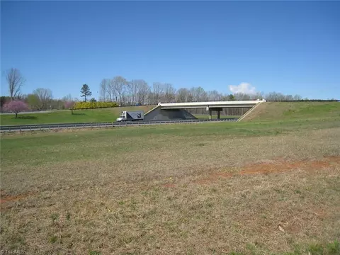 191 Key St, Pilot Mountain, NC 27041