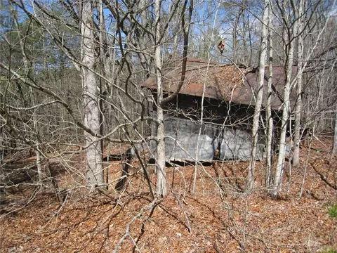 191 Key St, Pilot Mountain, NC 27041 photo 7