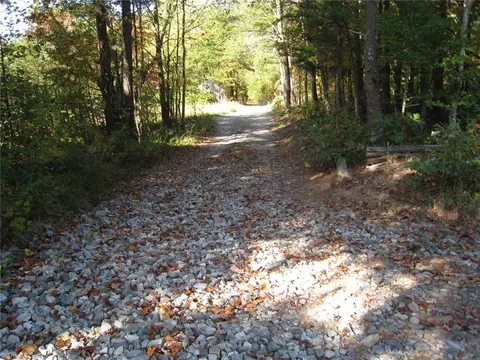 191 Key St, Pilot Mountain, NC 27041 photo 13