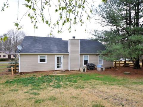 107 Oak Pointe Dr, King, NC 27021 photo 24