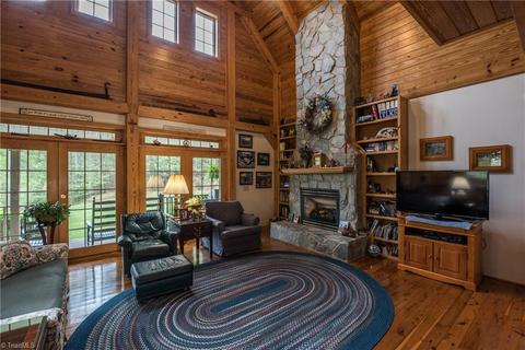 6519 Haystack Rd, Dobson, NC 27017 photo 3