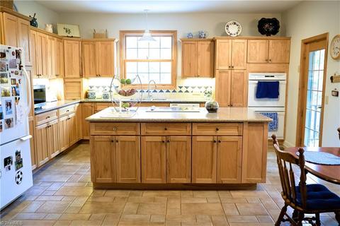 6519 Haystack Rd, Dobson, NC 27017 photo 5