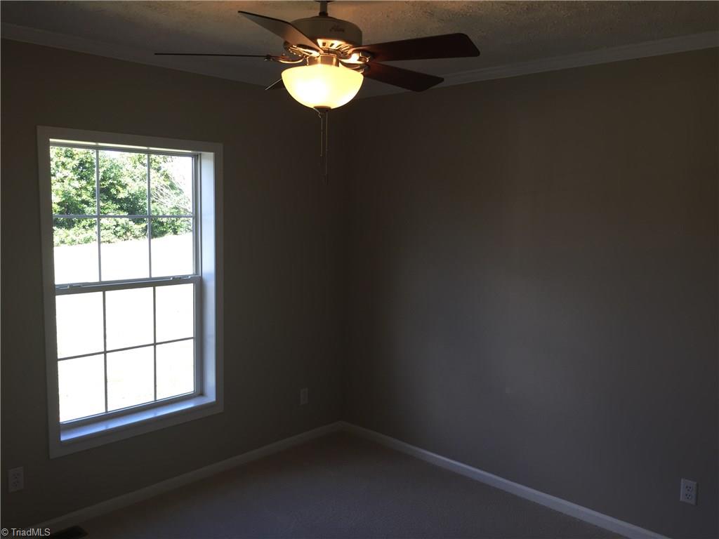 1132 Hillview Dr, King, NC 27021 photo 11