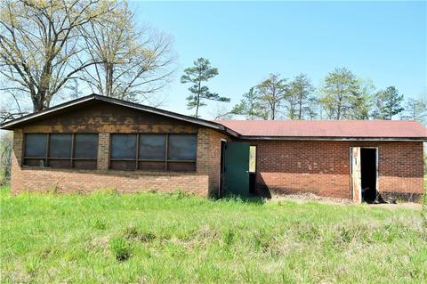 490 K Fork Rd, Madison, NC 27025 photo 11