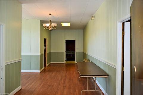 490 K Fork Rd, Madison, NC 27025 photo 18