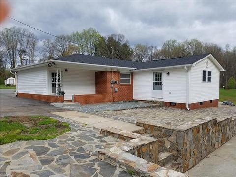 217 Circle Dr, Dobson, NC 27017 photo 7