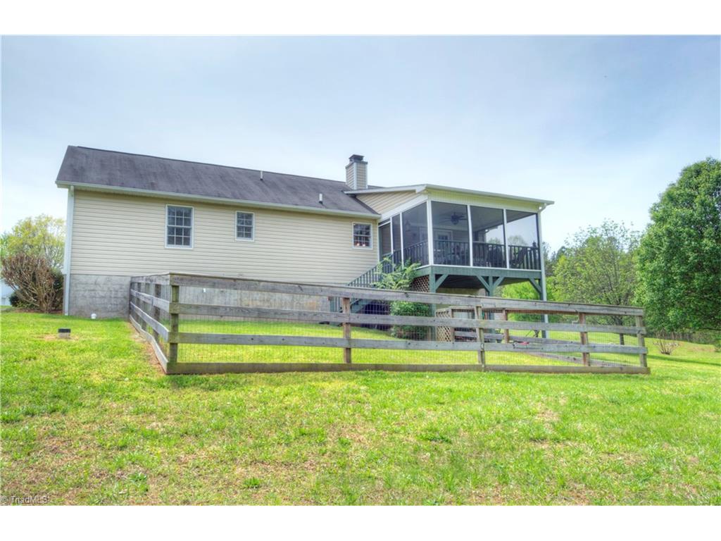 121 Red Wing Rd, Madison, NC 27025 photo 28