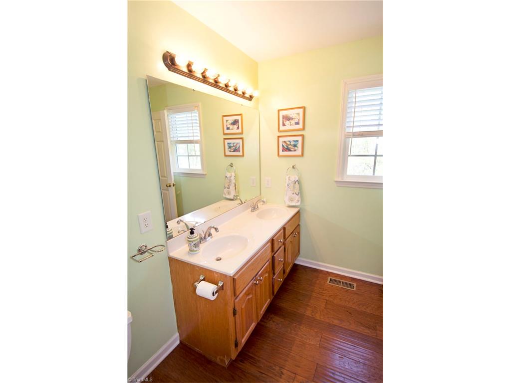 121 Red Wing Rd, Madison, NC 27025 photo 12