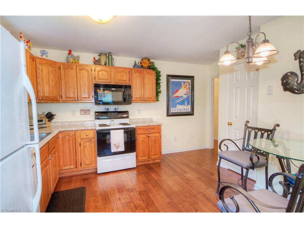 121 Red Wing Rd, Madison, NC 27025 photo 9
