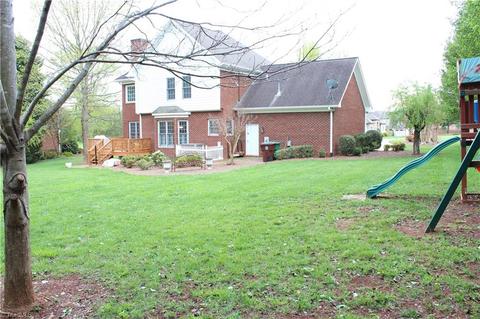 7130 Chapsworth Dr, Trinity, NC 27370 photo 5