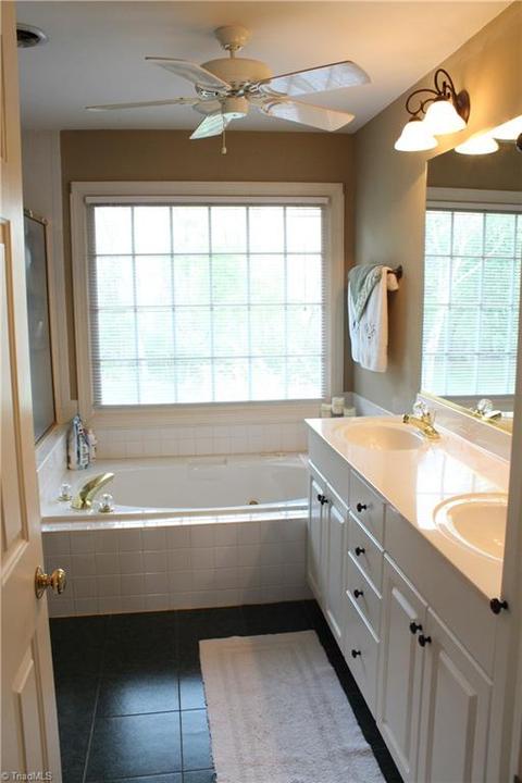 7130 Chapsworth Dr, Trinity, NC 27370 photo 26