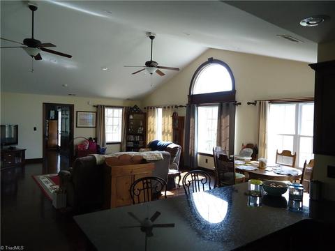 1052 Carson Rd, Pilot Mountain, NC 27041 photo 13