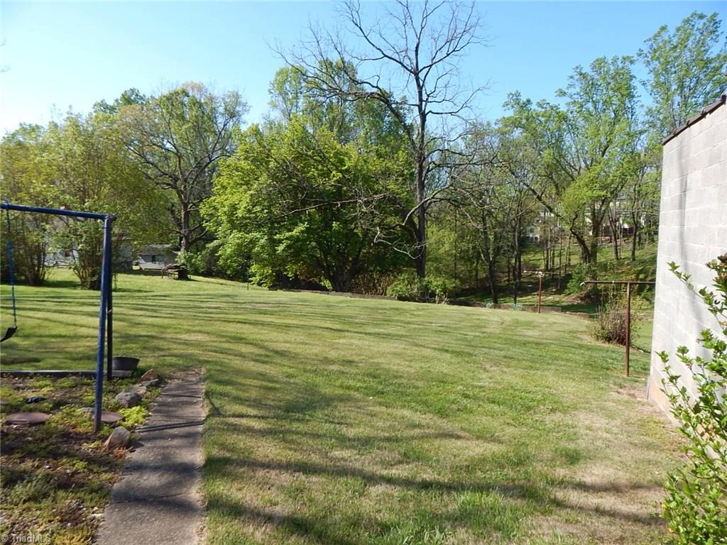 156 Spring St, Elkin, NC 28621 photo 13