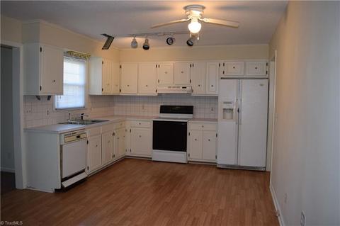 960 Rhine Rd, Germanton, NC 27019 photo 5