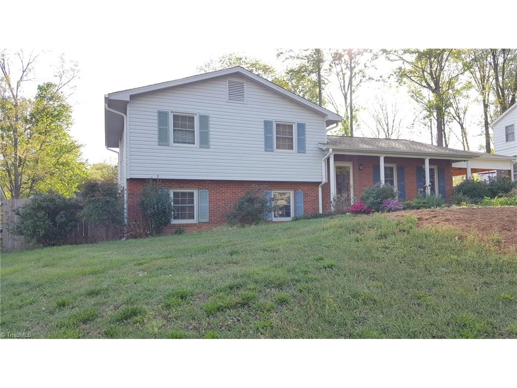 3203 Pine Needles Rd, High Point, NC 27265 photo 16
