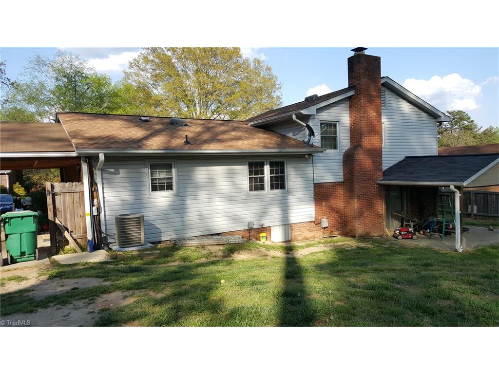 3203 Pine Needles Rd, High Point, NC 27265 photo 17