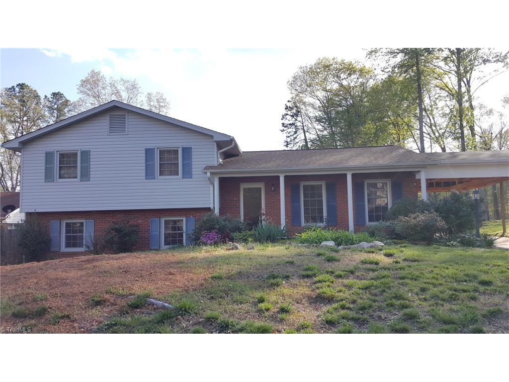 3203 Pine Needles Rd, High Point, NC 27265 photo 1