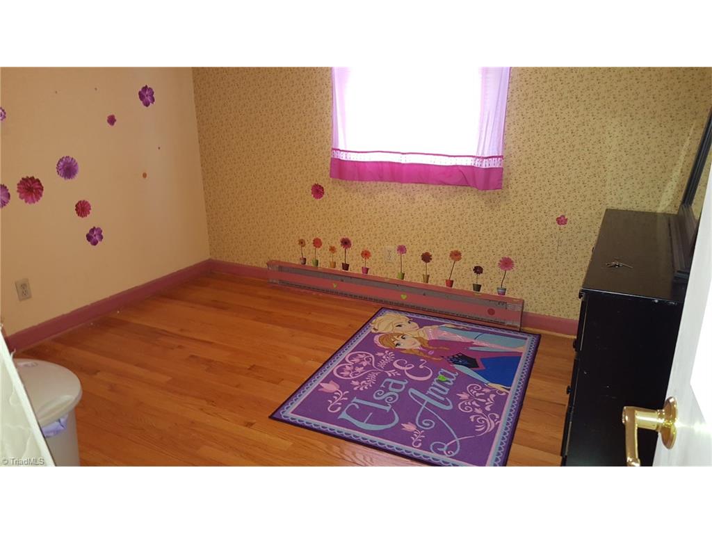 3203 Pine Needles Rd, High Point, NC 27265 photo 8