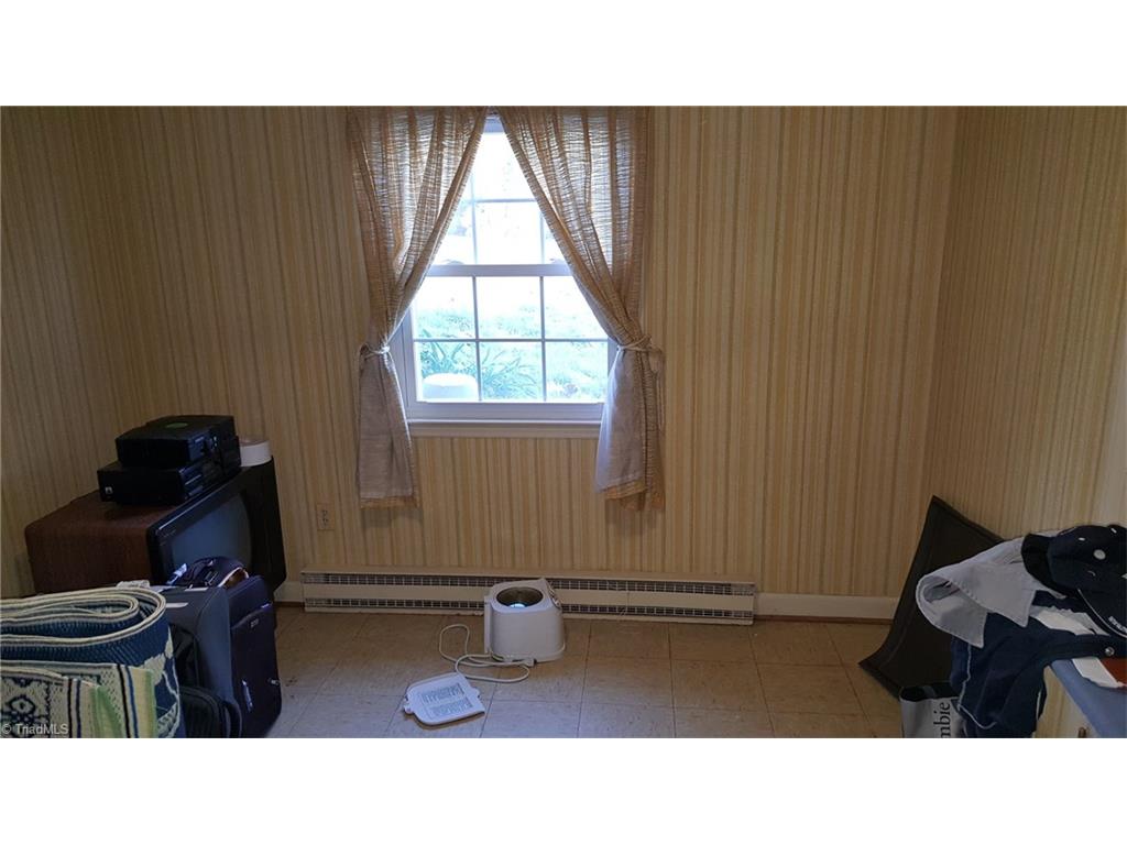 3203 Pine Needles Rd, High Point, NC 27265 photo 11