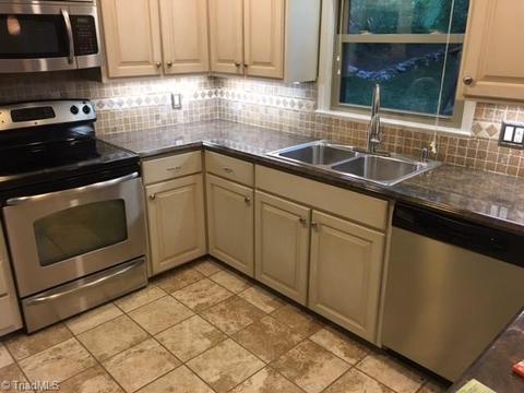 1940 Echo Trl, Pfafftown, NC 27040 photo 9