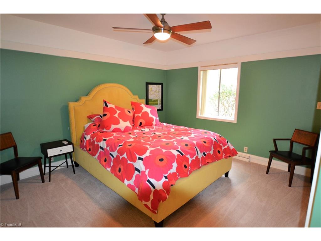 1509 Cherokee Dr, High Point, NC 27262 photo 14