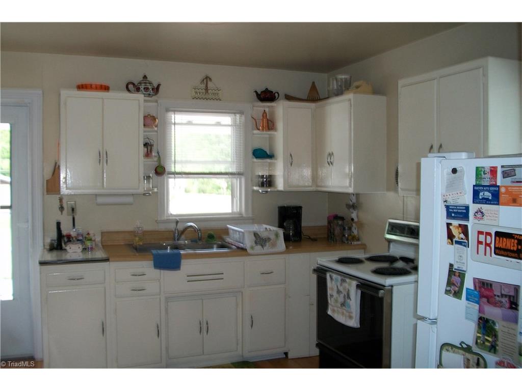 629 E State Ave, High Point, NC 27262 photo 13