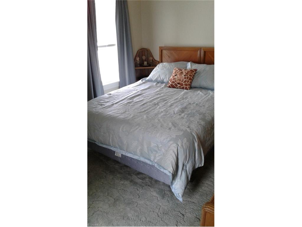 629 E State Ave, High Point, NC 27262 photo 21