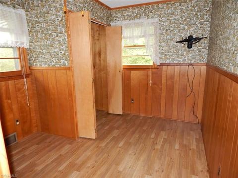 124 Mill Rd, State Road, NC 28676 photo 6