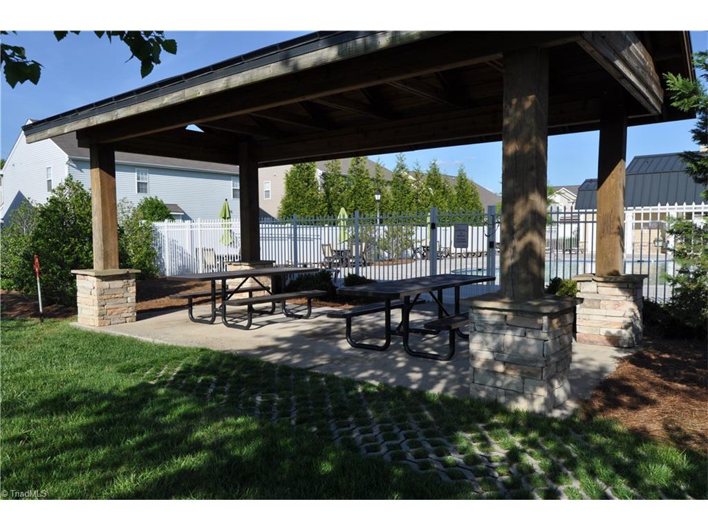 834 Hedgepath Ter, High Point, NC 27265 photo 15