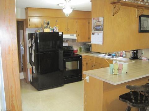 227 Barney Rd, High Point, NC 27265 photo 5