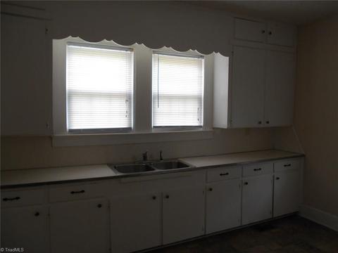 1236 E Meadow Rd, Eden, NC 27288 photo 10