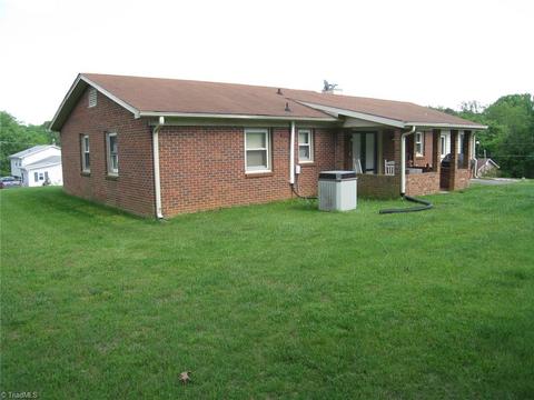 103 Fireside Ln, King, NC 27021 photo 4