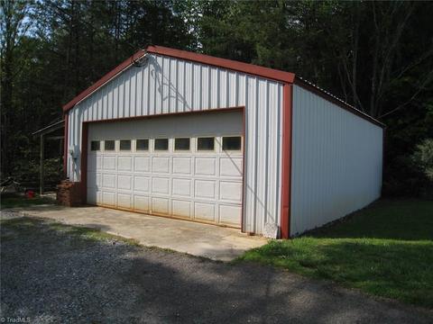 103 Fireside Ln, King, NC 27021 photo 3