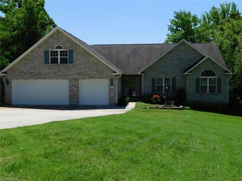 6633 Jennifer Lynn Dr, Trinity, NC 27370 photo 1