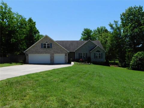 6633 Jennifer Lynn Dr, Trinity, NC 27370 photo 13