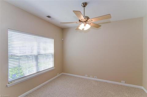 870 Hedgepath Ter, High Point, NC 27265 photo 3
