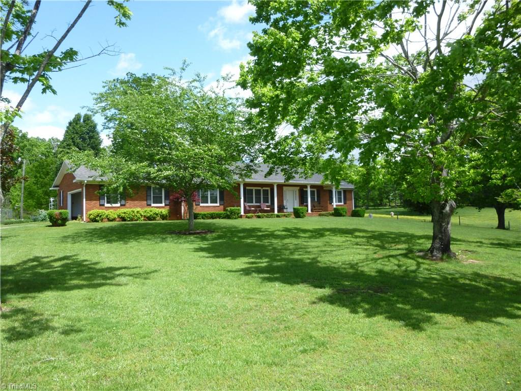 1476 Barker Rd, Roaring River, NC 28669 photo 1