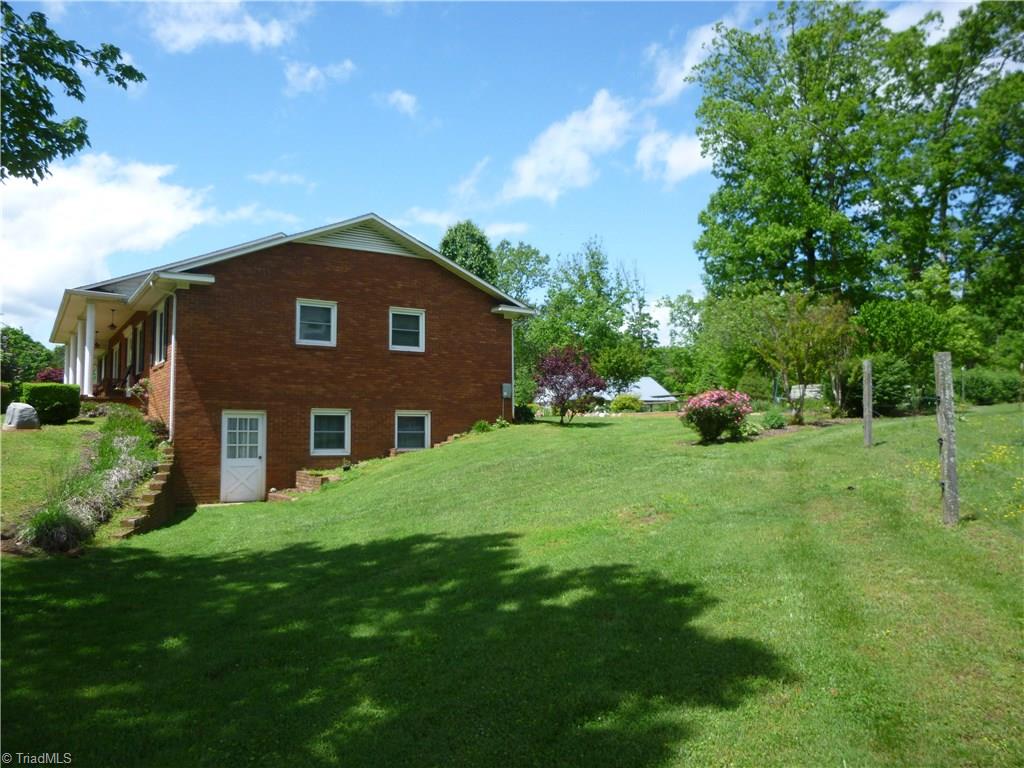 1476 Barker Rd, Roaring River, NC 28669 photo 22