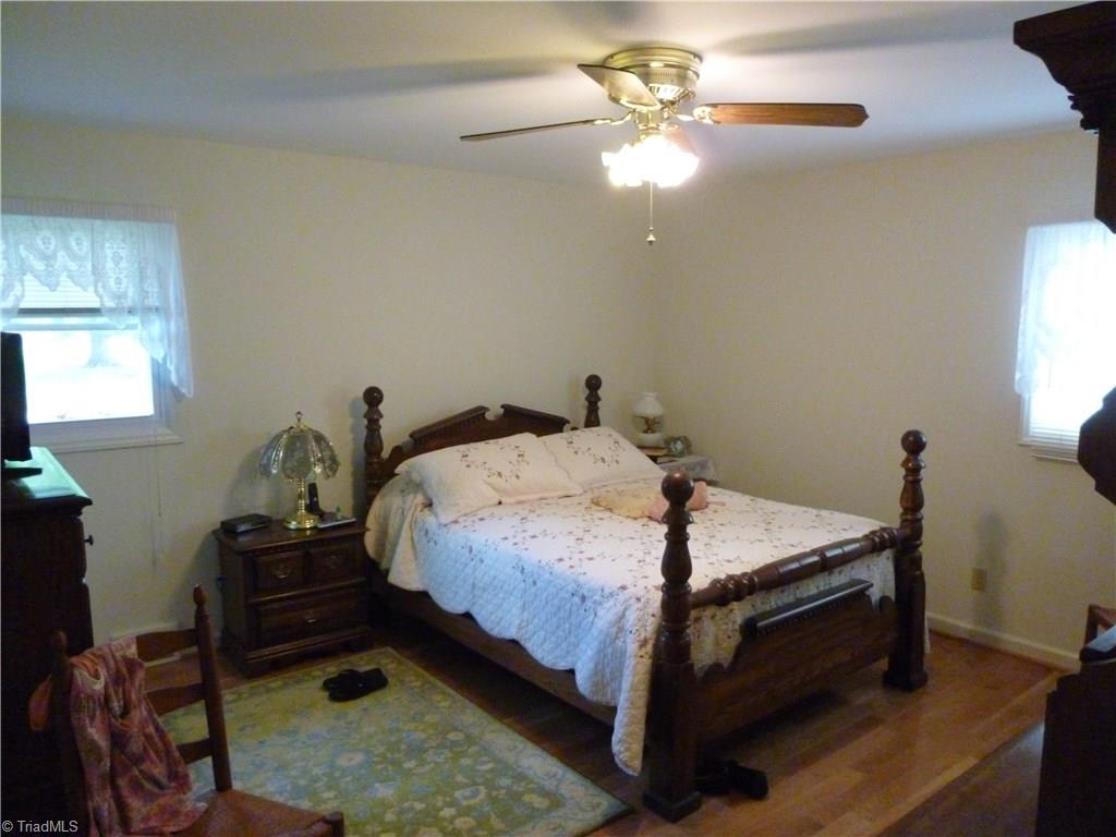 1476 Barker Rd, Roaring River, NC 28669 photo 8