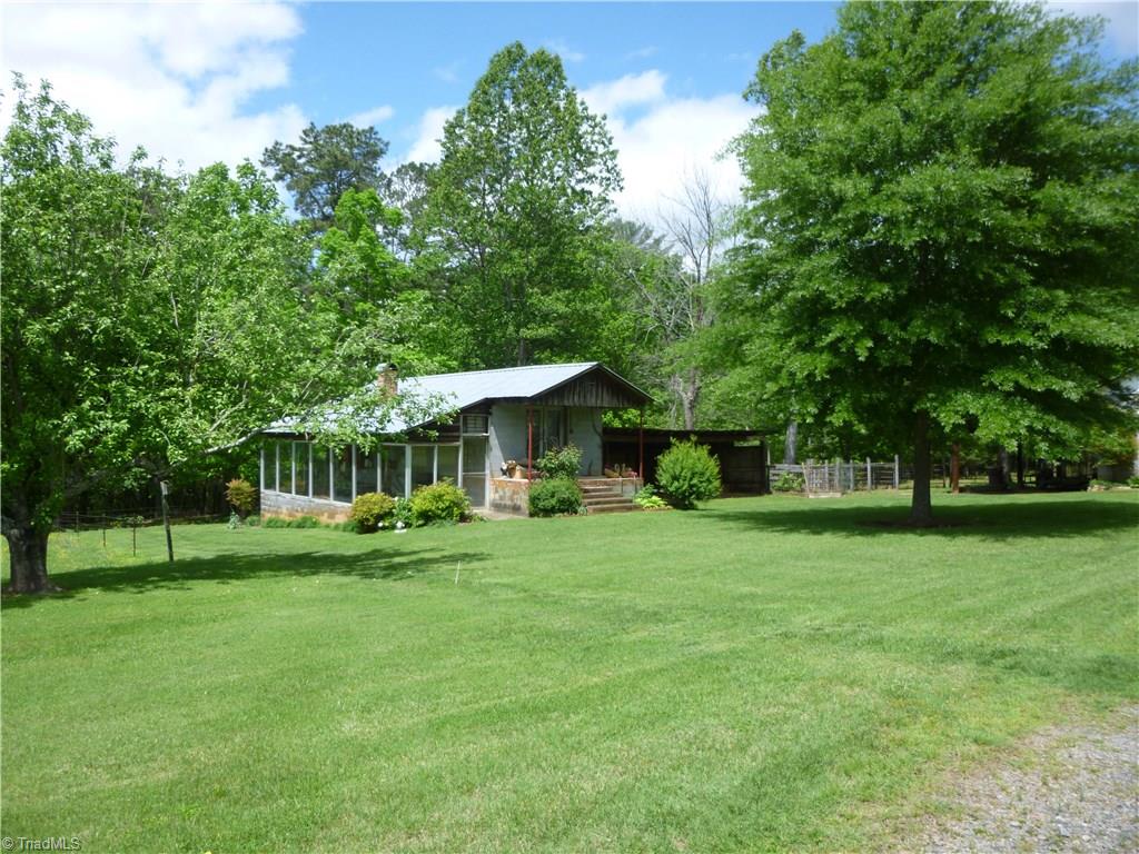1476 Barker Rd, Roaring River, NC 28669 photo 15