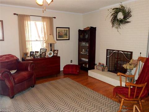166 Valleybrook Dr, Elkin, NC 28621 photo 3
