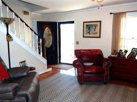 166 Valleybrook Dr, Elkin, NC 28621 photo 4