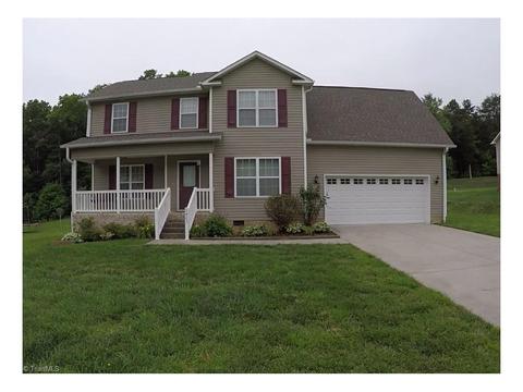 2423 Featherstone Ct, Trinity, NC 27370 photo 1