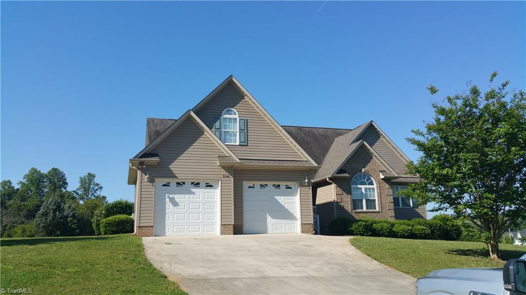 3146 Clear Ridge Dr, Trinity, NC 27370 photo 1
