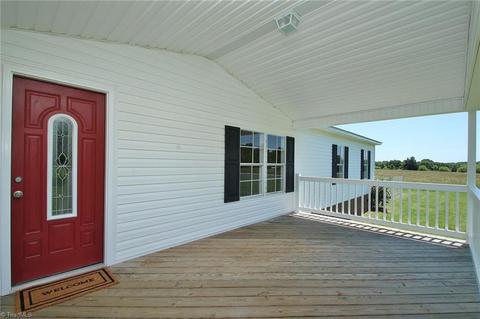 329 Stroud Mill Rd, Harmony, NC 28634 photo 3