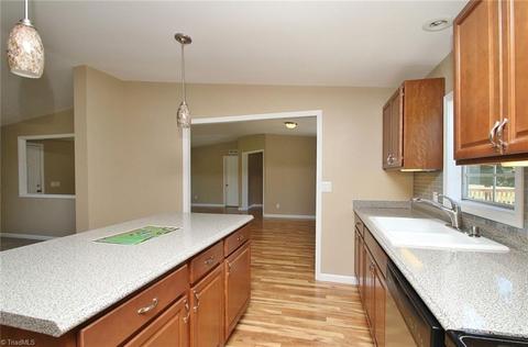 329 Stroud Mill Rd, Harmony, NC 28634 photo 12