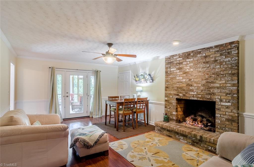 2040 La Dora Dr, High Point, NC 27265 photo 8